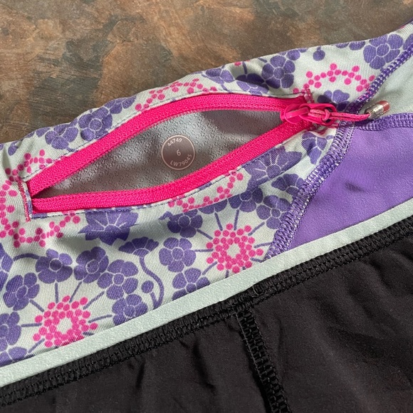 Lululemon Groovy Run Short - Picture 6 of 6